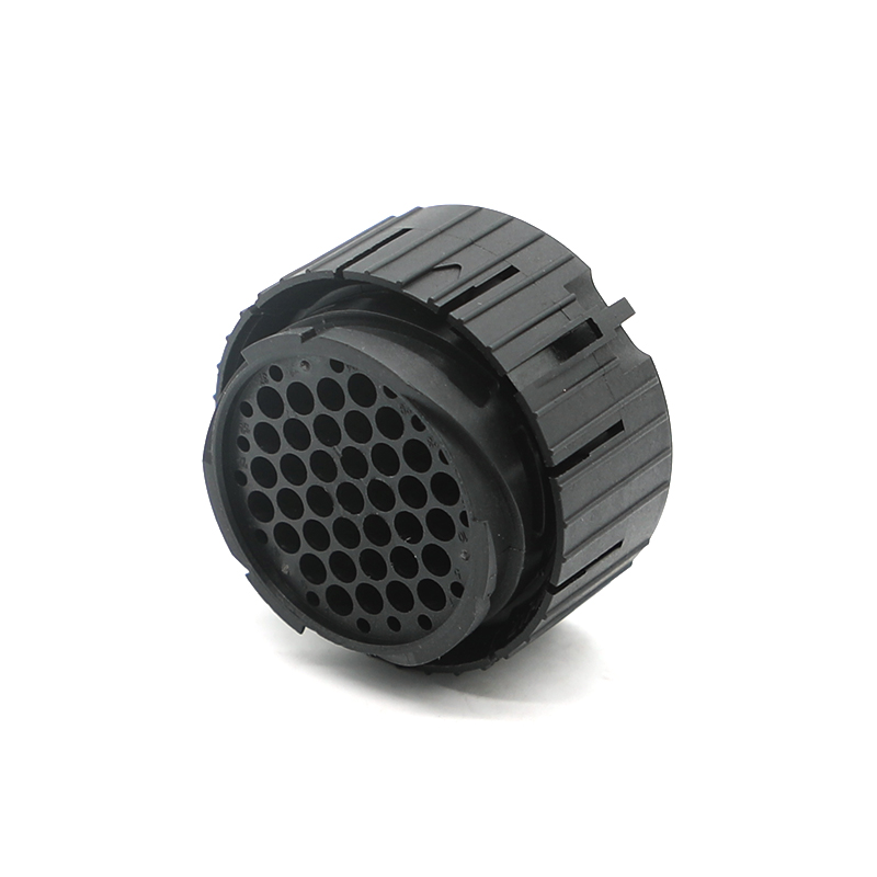 121583-0058 37-й пробок (мужской) автомобильный разъем