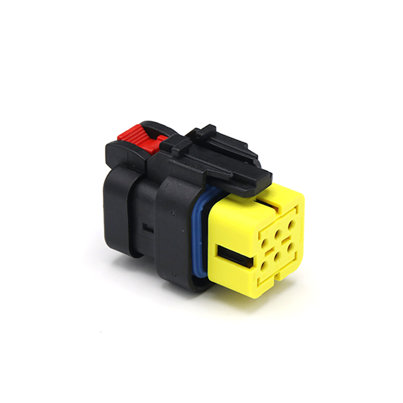 776433-3 6-й пугающий (мужской) автомобильный разъем.